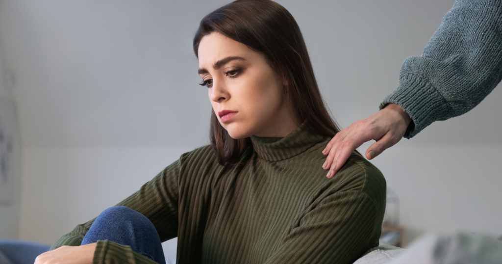 You are currently viewing 8 subtle behaviors of a woman who’s emotionally checked out from life