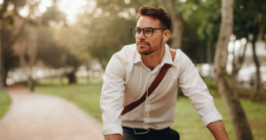 Read more about the article 8 reasons why money and power affect male self-esteem