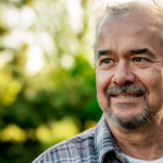 9 behaviors of people who will never be a burden to their family in old age