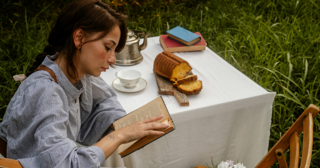 You are currently viewing People who always seem content with “less” usually live by these 8 quiet life rules