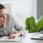 10 daily habits of people never move forward in life, according to psychology