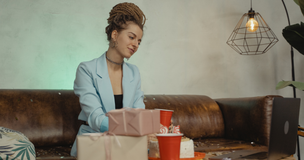 You are currently viewing People who stop caring about their birthday as they get older often display these 7 qualities, according to psychology