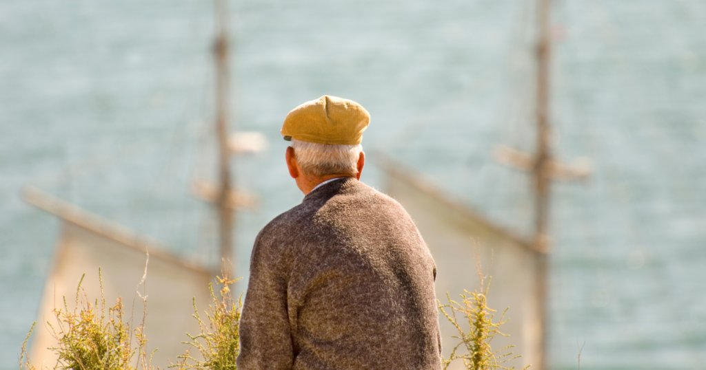 You are currently viewing 10 behaviors of men who have quietly allowed their happiness to slip away