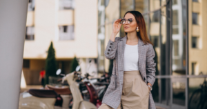 Read more about the article 8 things high quality people do to show their worth without saying a word, according to psychology