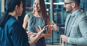 Read more about the article People who hate being the first to arrive or last to leave a social event have these 9 traits in common