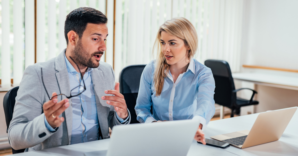 You are currently viewing 8 phrases unhappy people blurt out in conversation (without even realizing it)