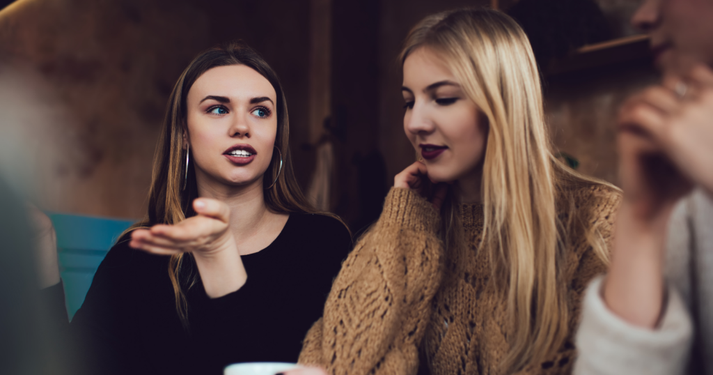 You are currently viewing 8 signs you might be turning people off in conversation (without knowing it)