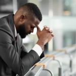 7 subtle behaviors of men who feel that they have nothing going for them in life