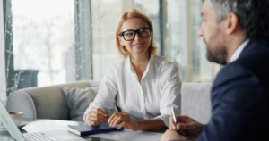 Read more about the article If you can do these 7 things without feeling awkward, you have better social skills than the average person