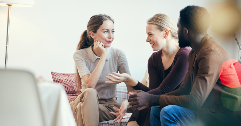 You are currently viewing People who overshare in the first 10 minutes of meeting someone often had these 7 experiences growing up