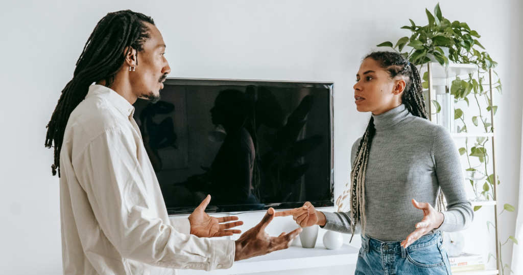 You are currently viewing 7 signs a man was raised by a narcissistic parent (and how it still affects his relationships)