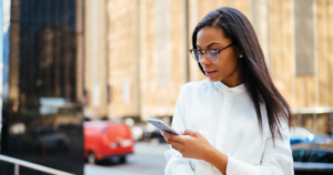 Read more about the article 8 things highly intelligent people secretly hate about social media