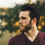 7 things men do when they’re emotionally unavailable (according to psychology)
