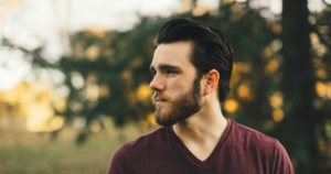 Read more about the article 7 things men do when they’re emotionally unavailable (according to psychology)