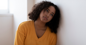 Read more about the article 7 quiet behaviors of women who feel emotionally numb inside
