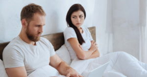Read more about the article People who secretly feel unloved in their relationships usually show these 8 subtle signs