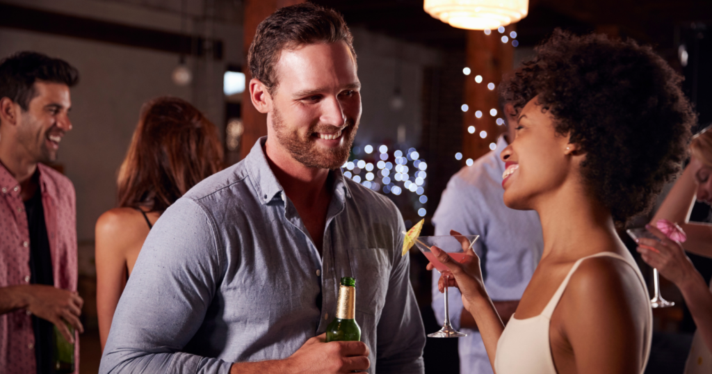 You are currently viewing 8 signs a man is attracted to you but doesn’t think you feel the same way