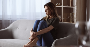 Read more about the article 7 signs someone is deeply unhappy in life but doesn’t realize it, according to psychology
