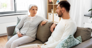 Read more about the article 8 things parents do that seem like “being helpful” but actually create distance with adult children