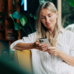 People who believe whatever they see or read on the internet usually display these 10 traits, says psychology