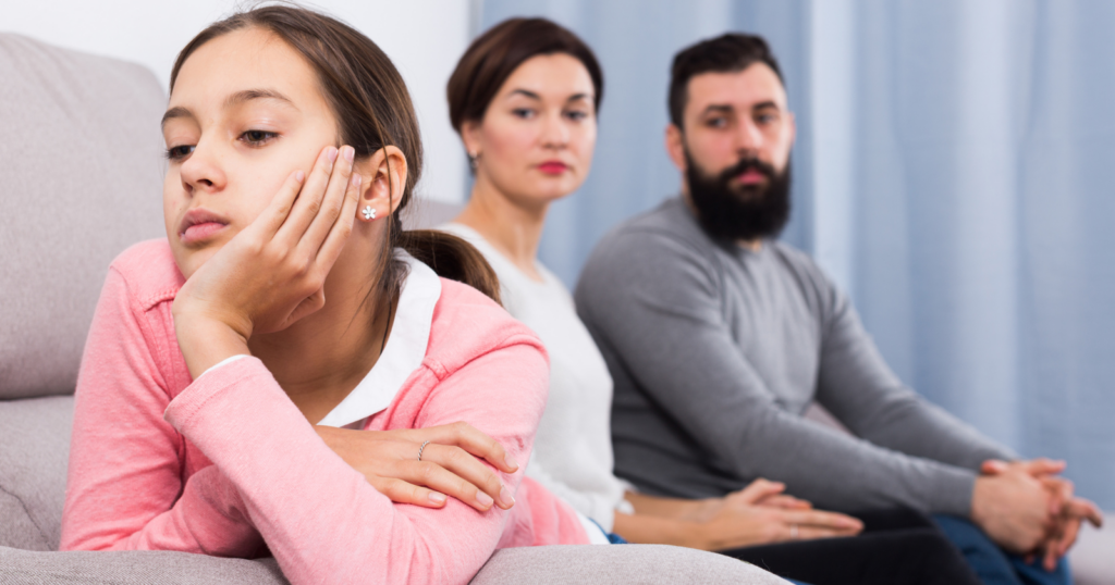 You are currently viewing If you heard these 10 statements as a child, you were raised by parents who didn’t know how to express affection
