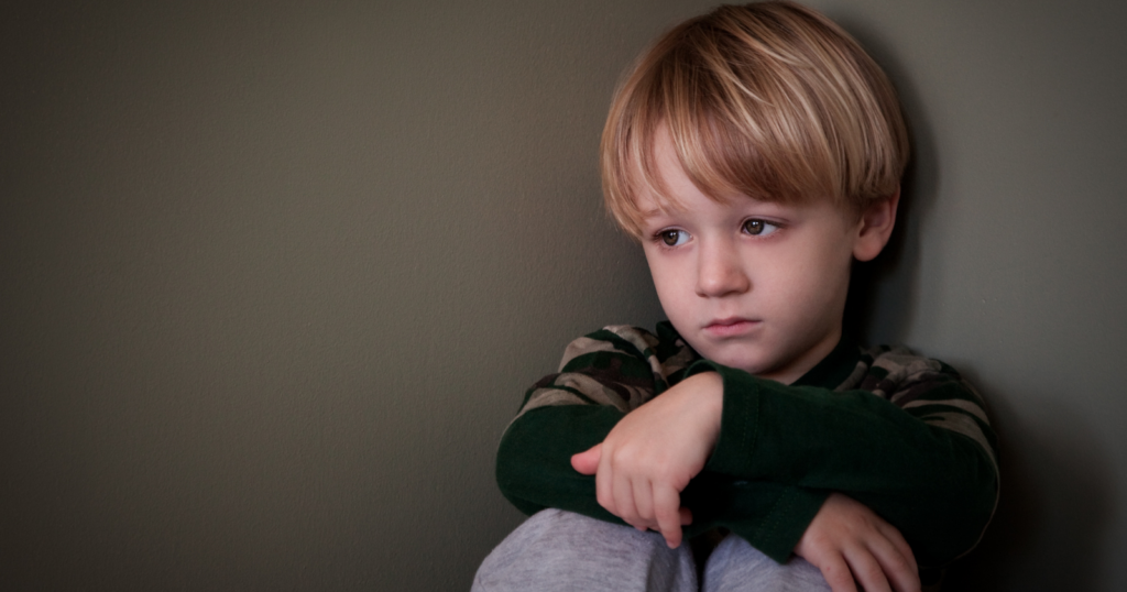 You are currently viewing 10 behaviors adults often show when they didn’t feel loved growing up