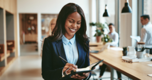Read more about the article If you express yourself better through writing than speaking, psychology says you display these 7 unique traits