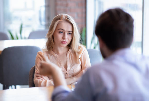 You are currently viewing People who spot manipulators instantly listen for these 10 subtle word choices