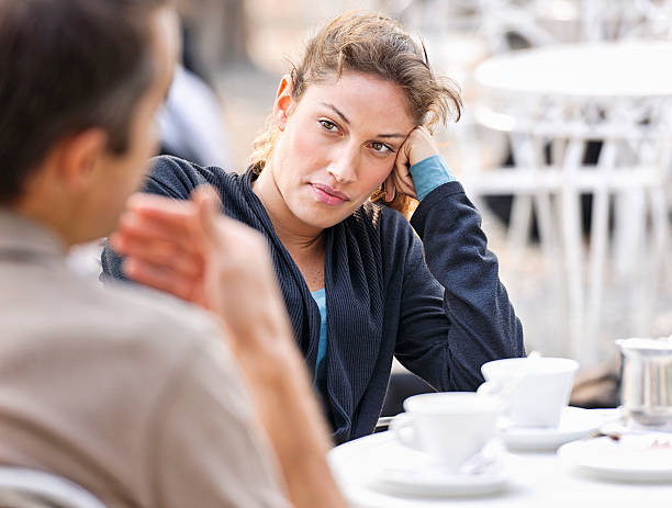 You are currently viewing 7 signs someone isn’t actually a good person, even if they seem nice on the surface