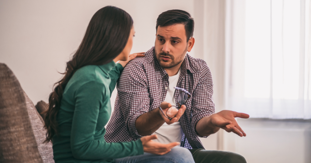 You are currently viewing 7 little phrases that push people away without you realizing it