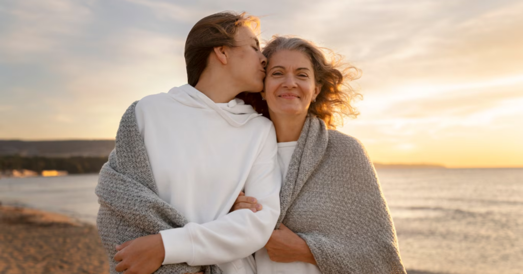 You are currently viewing If you recognize these 7 behaviors, you have an unusually strong bond with your adult child