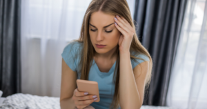 Read more about the article People who ghost others and pretend it’s “protecting their peace” often display these 8 traits without realizing it