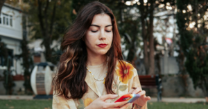 Read more about the article If a woman texts you these 7 phrases, she’s probably not interested in you but wants to be polite