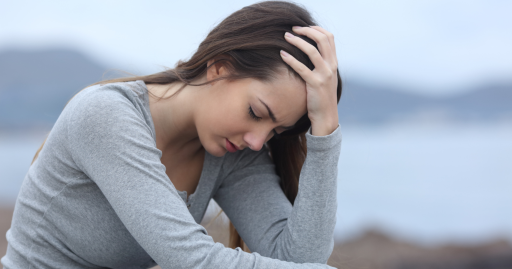You are currently viewing If you have zero close friends in life, psychology says you probably display these 8 behaviors