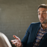 8 types of friends that are not worth keeping in touch with