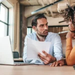 10 signs someone is not very intelligent, even though they pretend to be