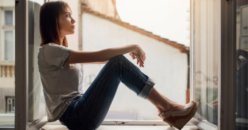 You are currently viewing 8 subtle social quirks that are actually signs of deep thinking and mental sharpness