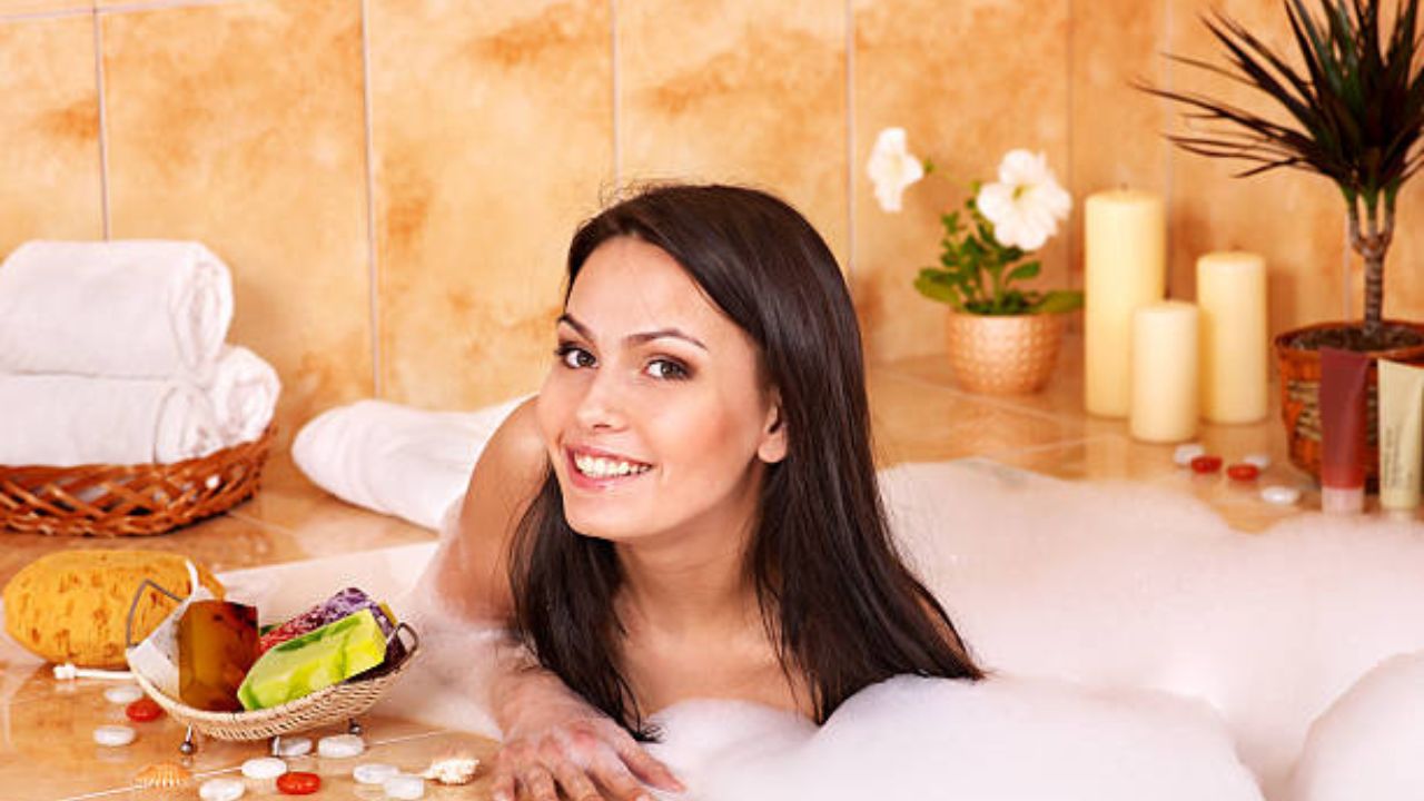 You are currently viewing Over 40? Try These 11 Japanese Hygiene Habits Now to Stay Fresh and Smell Good