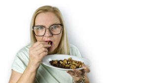 Read more about the article Over 60? Eat These 5 Foods Before Bed to Support your Brain and Health.