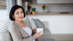 Read more about the article Over 70? Staying at Home May Be in Your Best Interest: 11 Reasons Why